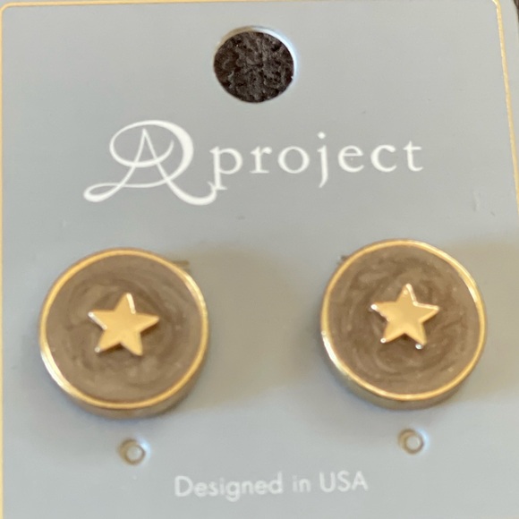 Gold and Taupe Star Circle Stud Earrings β AD Project - Picture 2 of 6